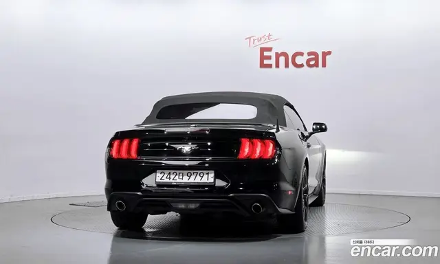Ford Mustang 2021 2.3 автомат (гидро), миниатюра 4