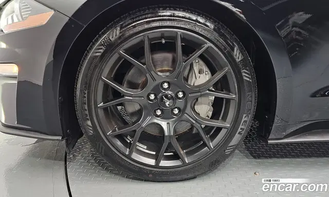 Ford Mustang 2021 2.3 автомат (гидро), миниатюра 5