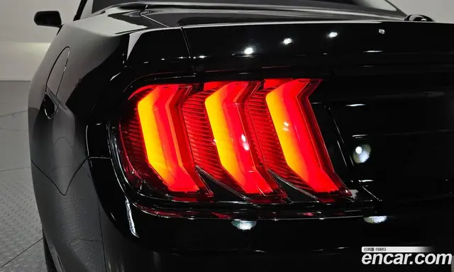 Ford Mustang 2021 2.3 автомат (гидро), миниатюра 9