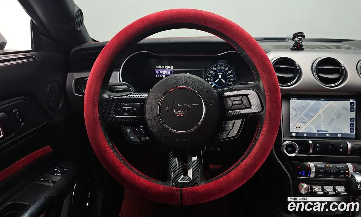 Ford Mustang 2023 2.3 автомат (гидро), фото 19