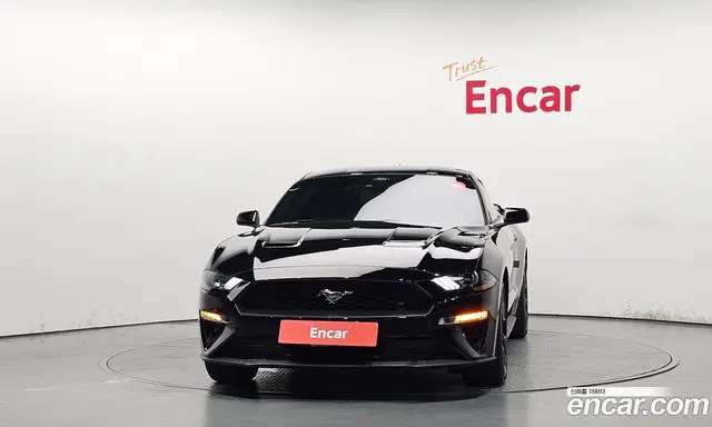 Ford Mustang 2023 2.3 автомат (гидро), миниатюра 3