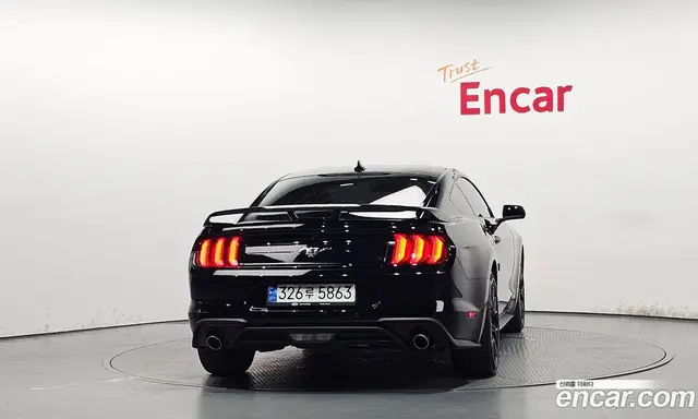 Ford Mustang 2023 2.3 автомат (гидро), миниатюра 4