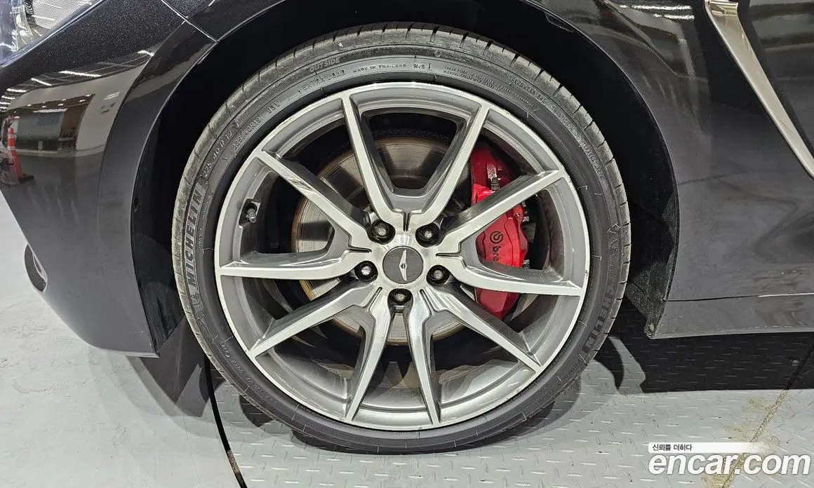 Genesis G70 2018 2.0 автомат (гидро), фото 5 Genesis G70 2018 2.0 автомат (гидро), фото 5