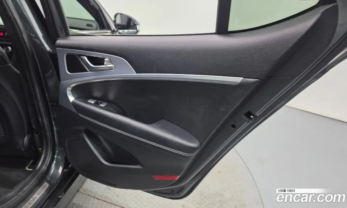 Genesis G70 2019 2.0 автомат (гидро), фото 15 Genesis G70 2019 2.0 автомат (гидро), фото 15