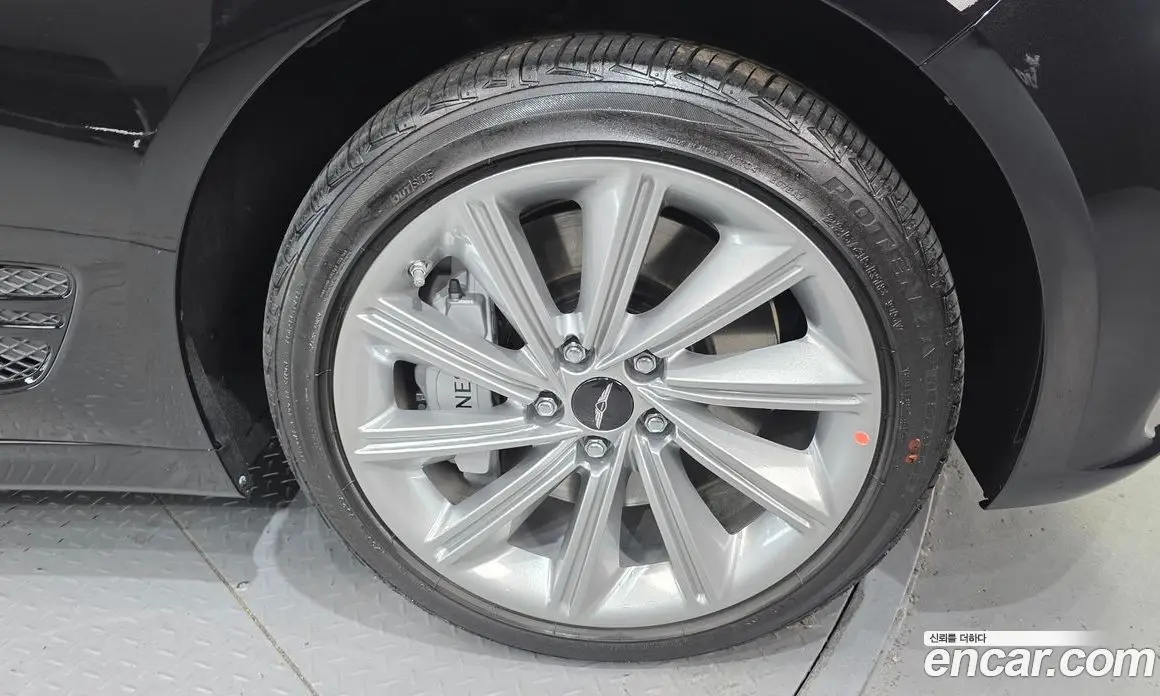 Genesis G70 2024 2.5 автомат (гидро), фото 7 Genesis G70 2024 2.5 автомат (гидро), фото 7