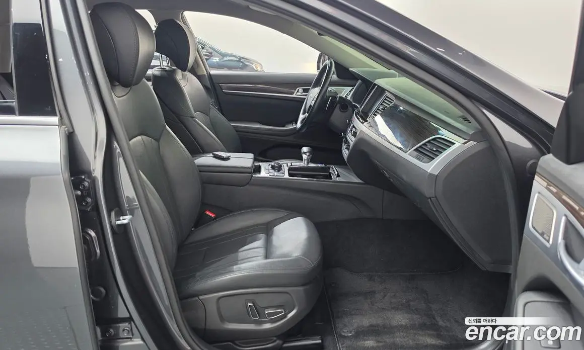 Genesis G80 2018 3.3 автомат (гидро), фото 16 Genesis G80 2018 3.3 автомат (гидро), фото 16