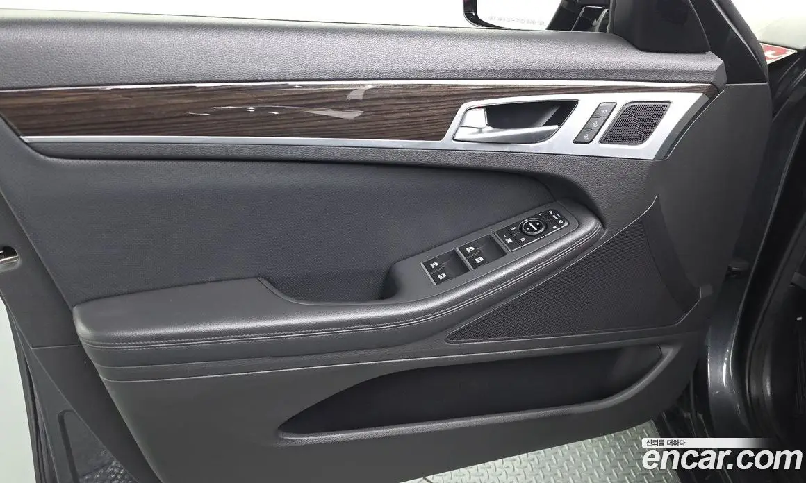 Genesis G80 2019 3.3 автомат (гидро), фото 14 Genesis G80 2019 3.3 автомат (гидро), фото 14