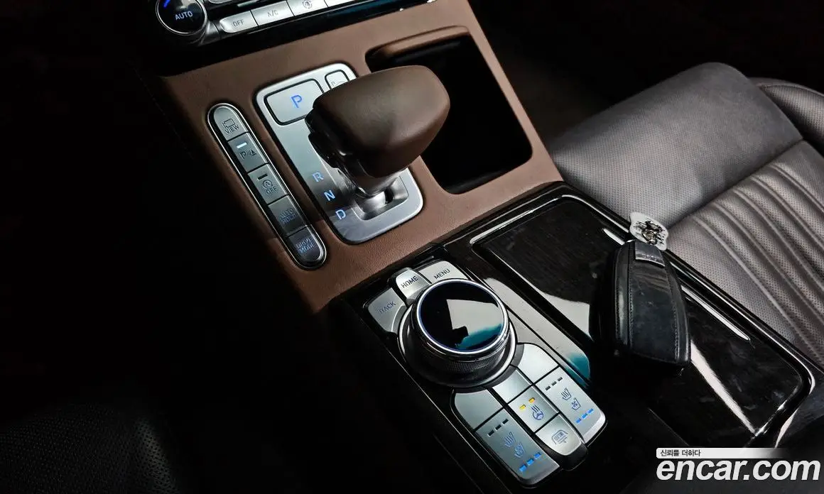Genesis G90 2019 3.8 автомат (гидро), фото 11 Genesis G90 2019 3.8 автомат (гидро), фото 11