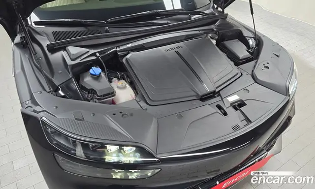 Genesis GV60 2023 0.1 автомат (гидро), миниатюра 5