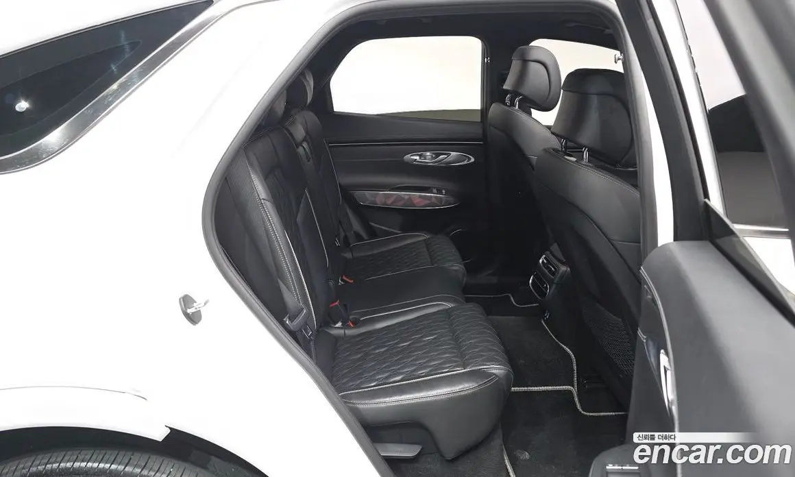 Genesis GV70 2021 2.5 автомат (гидро), фото 17 Genesis GV70 2021 2.5 автомат (гидро), фото 17