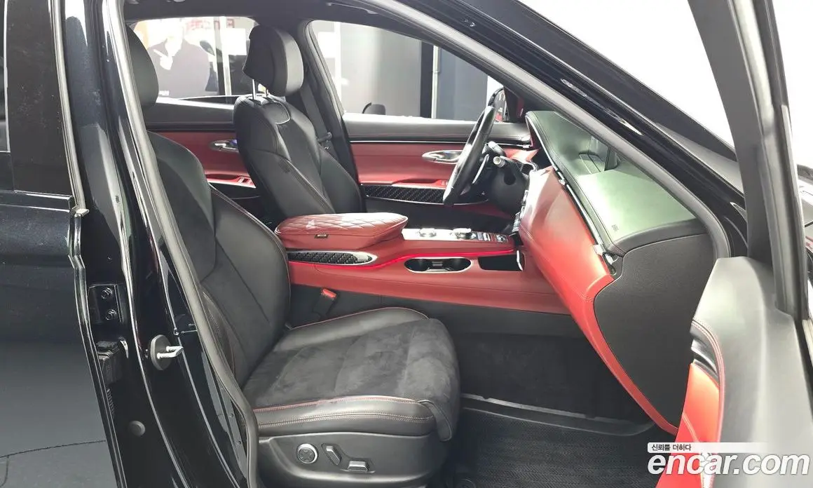 Genesis GV70 2021 2.5 автомат (гидро), фото 15 Genesis GV70 2021 2.5 автомат (гидро), фото 15
