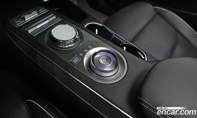Genesis GV70 2022 0.1 автомат (гидро), миниатюра 12