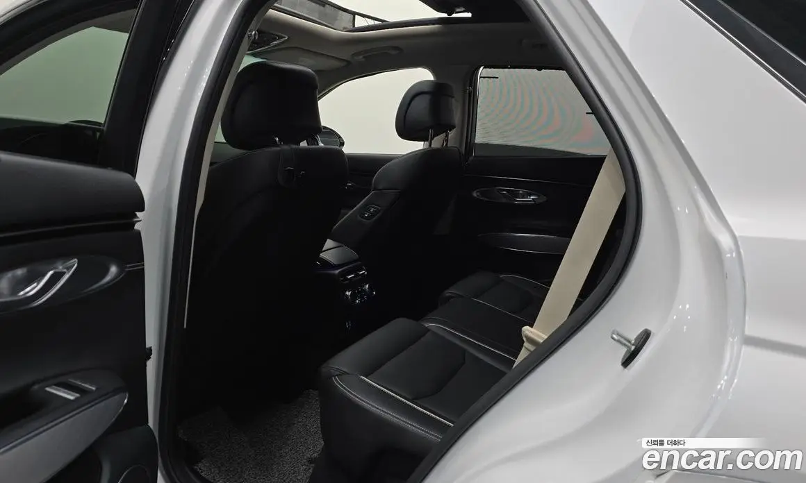 Genesis GV70 2022 0.1 автомат (гидро), фото 17 Genesis GV70 2022 0.1 автомат (гидро), фото 17