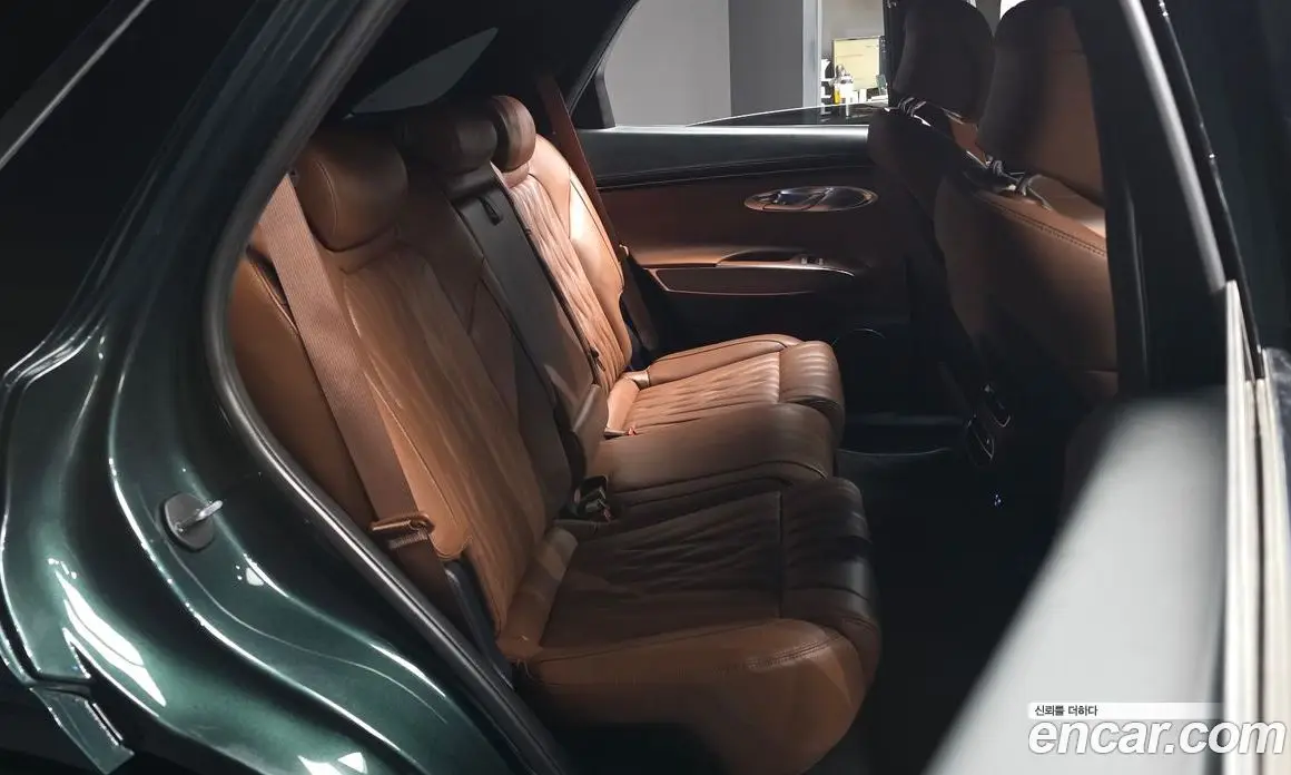 Genesis GV70 2023 2.5 автомат (гидро), фото 18 Genesis GV70 2023 2.5 автомат (гидро), фото 18