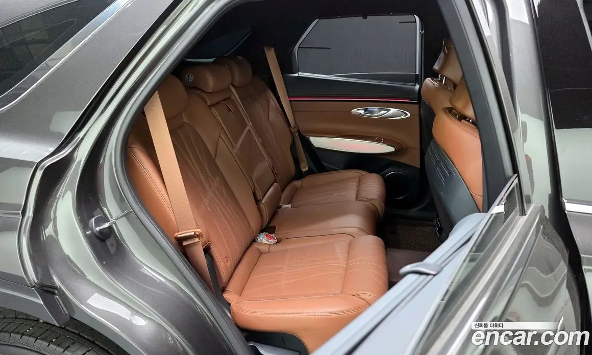Genesis GV70 2024 2.5 автомат (гидро), фото 17