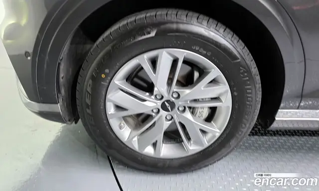 Genesis GV70 2024 2.5 автомат (гидро), миниатюра 5