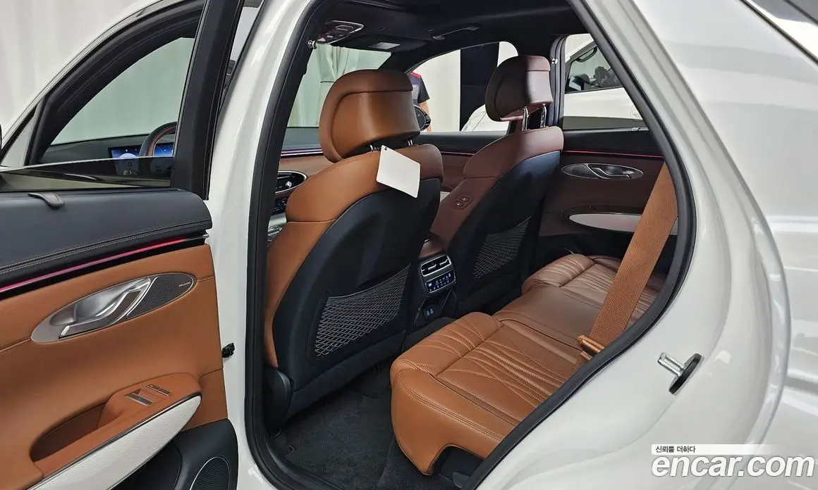 Genesis GV70 2024 2.5 автомат (гидро), фото 16