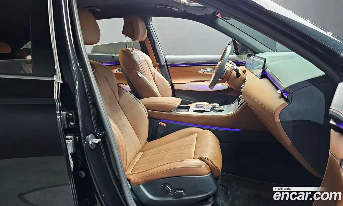 Genesis GV70 2024 2.5 автомат (гидро), фото 16
