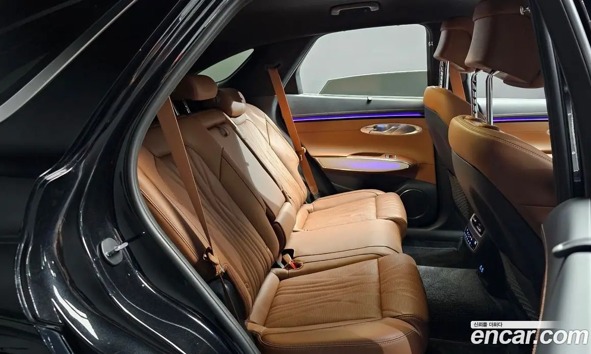 Genesis GV70 2024 2.5 автомат (гидро), фото 17