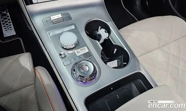 Genesis GV70 2026 2.5 автомат (гидро), миниатюра 11