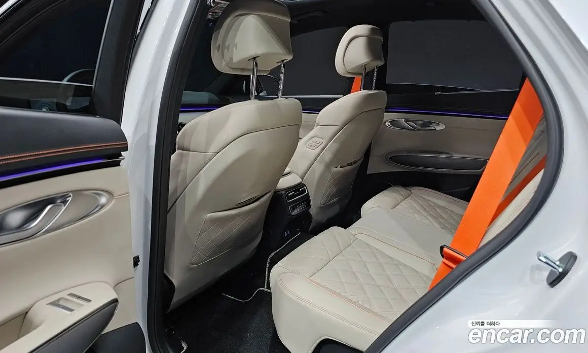 Genesis GV70 2026 2.5 автомат (гидро), фото 17