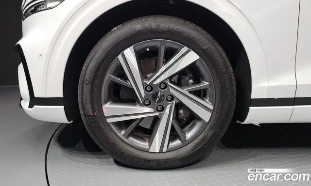 Genesis GV70 2026 2.5 автомат (гидро), миниатюра 4