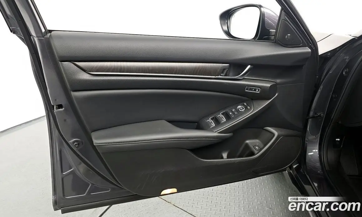 Honda Accord 2022 2.0 автомат (гидро), фото 14