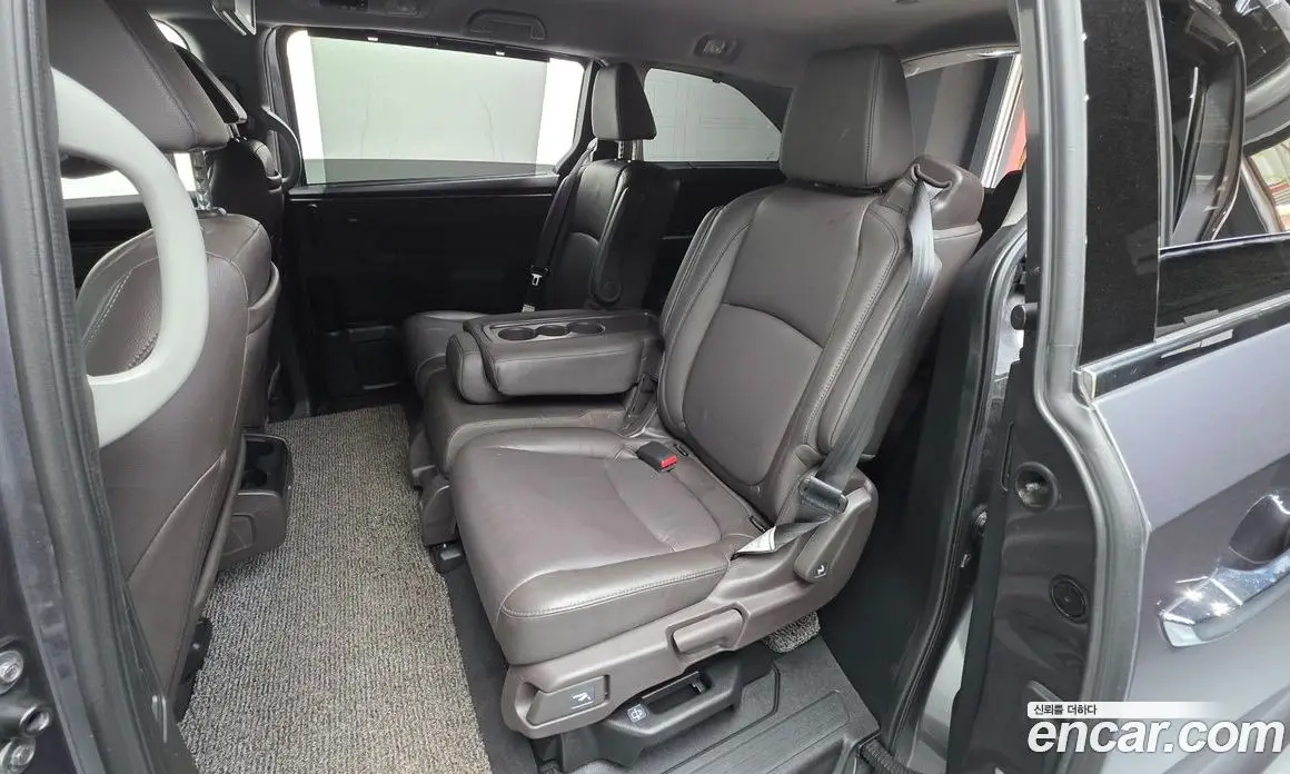 Honda Odyssey 2019 3.5 автомат (гидро), фото 18