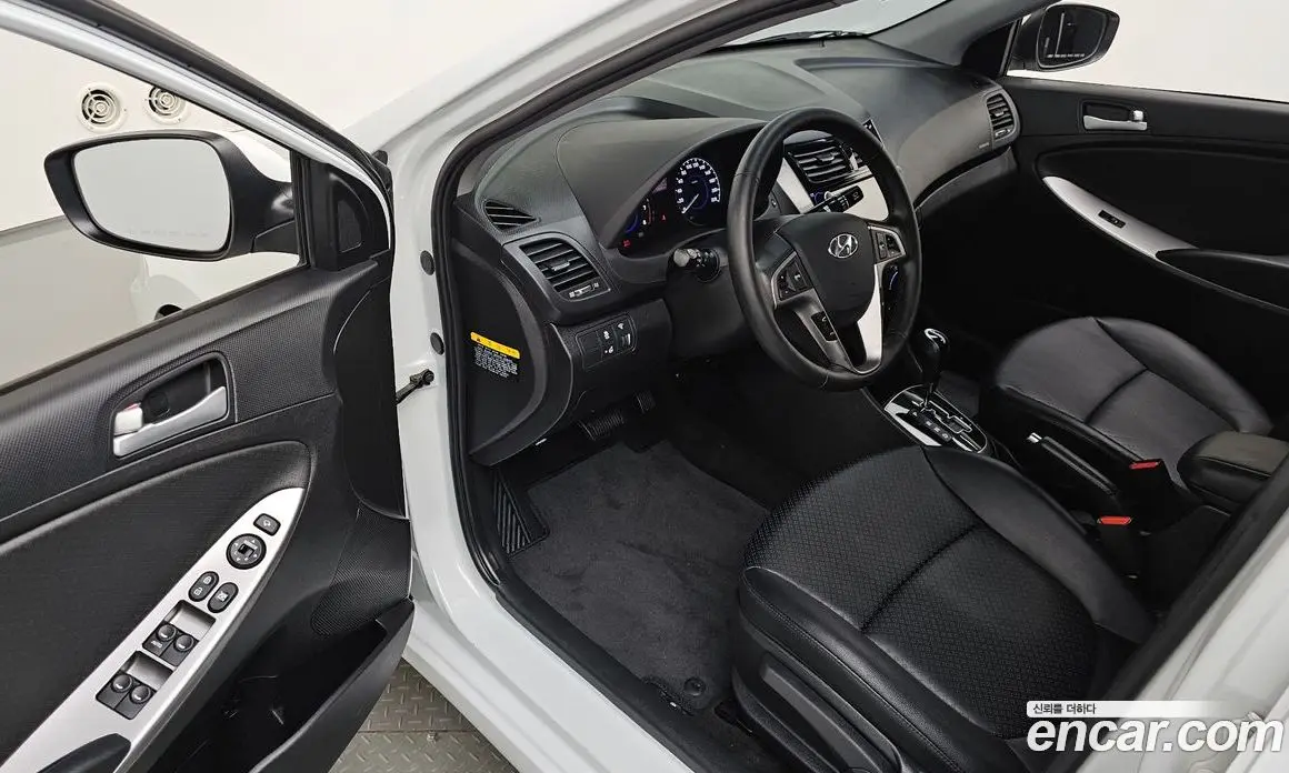 Hyundai Accent 2019 1.4 автомат (гидро), фото 12 Hyundai Accent 2019 1.4 автомат (гидро), фото 12