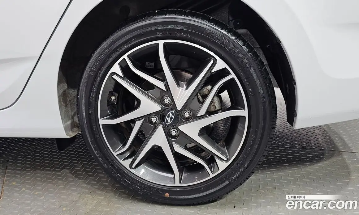 Hyundai Accent 2019 1.4 автомат (гидро), фото 6 Hyundai Accent 2019 1.4 автомат (гидро), фото 6