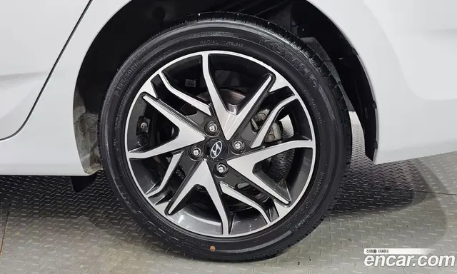 Hyundai Accent 2019 1.4 автомат (гидро), миниатюра 6 Hyundai Accent 2019 1.4 автомат (гидро), миниатюра 6