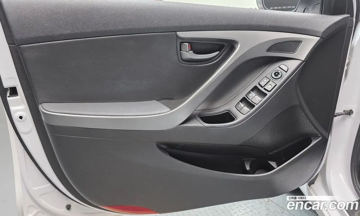 Hyundai Avante 2014 1.6 автомат (гидро), фото 14