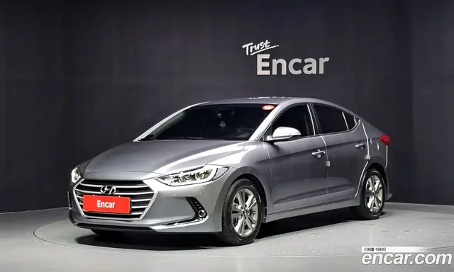 Hyundai Avante, 2015, 33 245 км