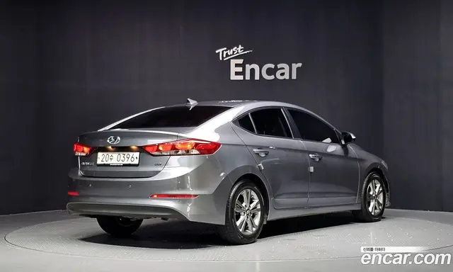 Hyundai Avante 2015 1.6 автомат (гидро), миниатюра 2 Hyundai Avante 2015 1.6 автомат (гидро), миниатюра 2