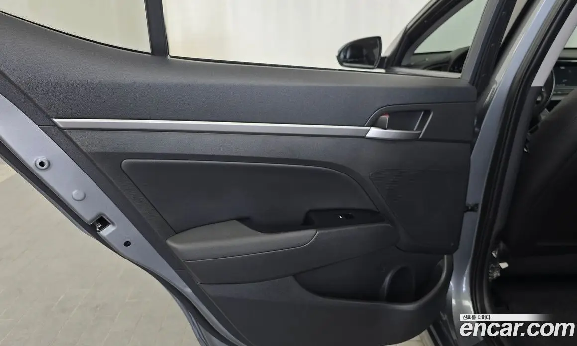 Hyundai Avante 2015 1.6 автомат (гидро), фото 15 Hyundai Avante 2015 1.6 автомат (гидро), фото 15