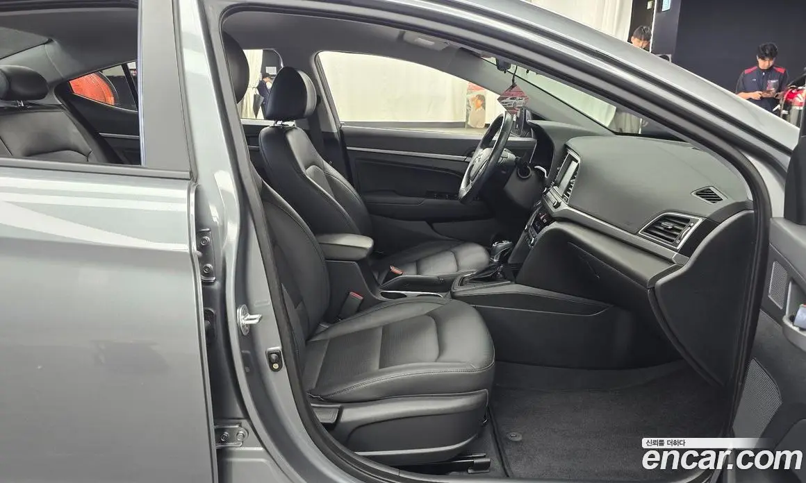 Hyundai Avante 2015 1.6 автомат (гидро), фото 16 Hyundai Avante 2015 1.6 автомат (гидро), фото 16