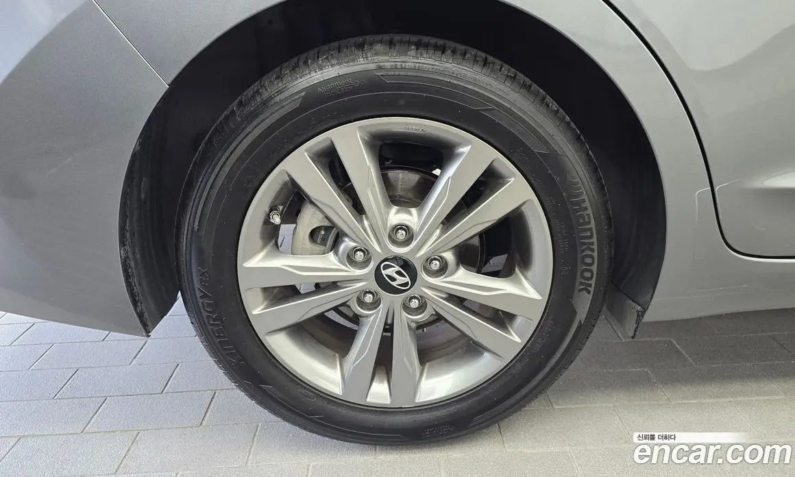 Hyundai Avante 2015 1.6 автомат (гидро), фото 5 Hyundai Avante 2015 1.6 автомат (гидро), фото 5