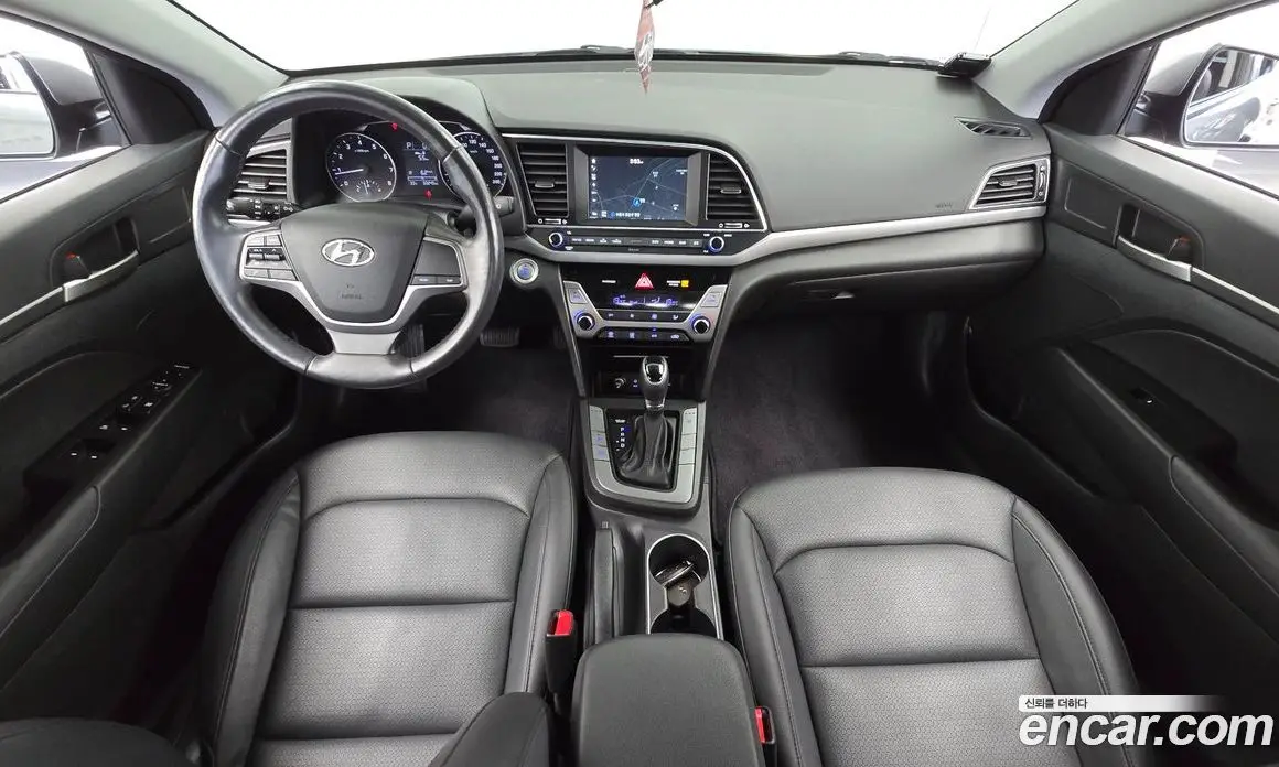 Hyundai Avante 2015 1.6 автомат (гидро), фото 10 Hyundai Avante 2015 1.6 автомат (гидро), фото 10