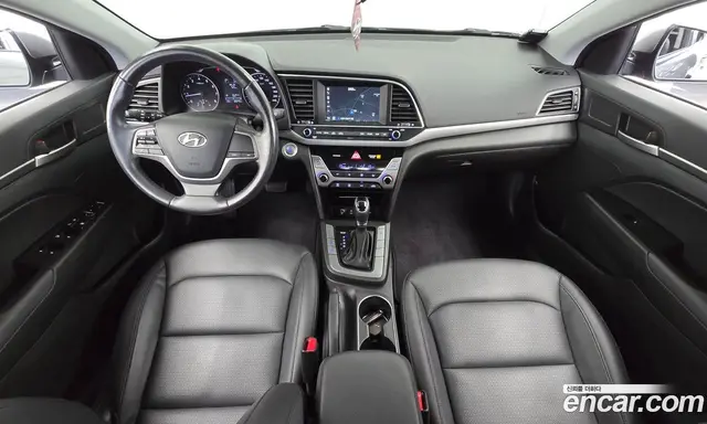 Hyundai Avante 2015 1.6 автомат (гидро), миниатюра 10 Hyundai Avante 2015 1.6 автомат (гидро), миниатюра 10