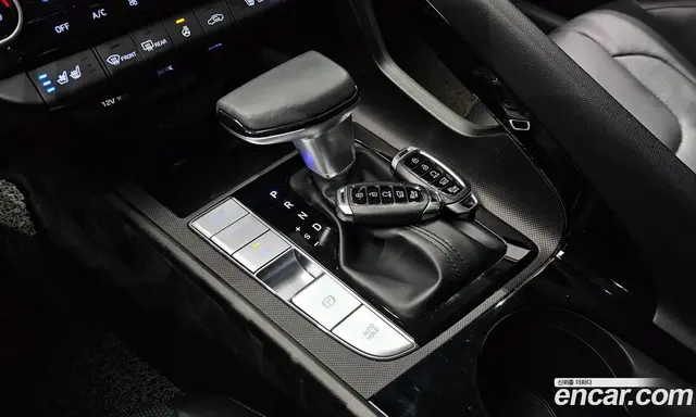 Hyundai Avante 2020 1.6 автомат (гидро), миниатюра 12