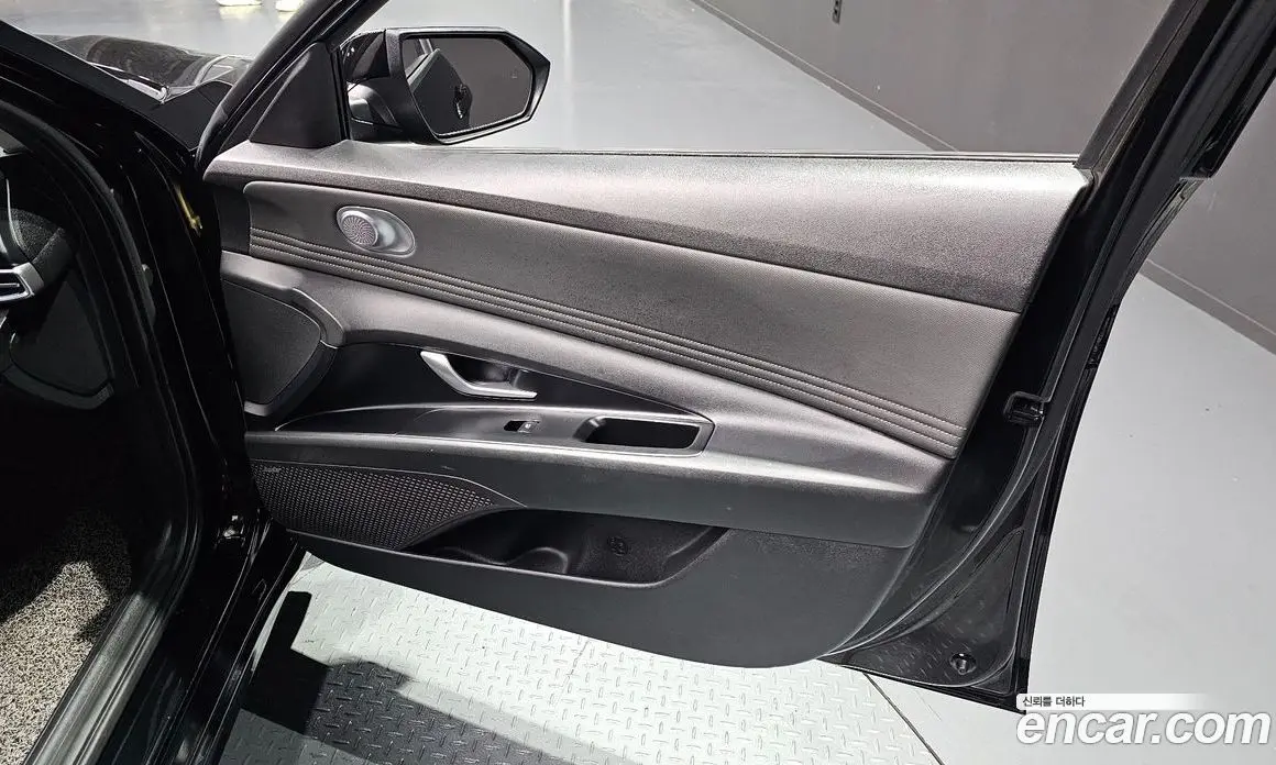 Hyundai Avante 2020 1.6 автомат (гидро), фото 14