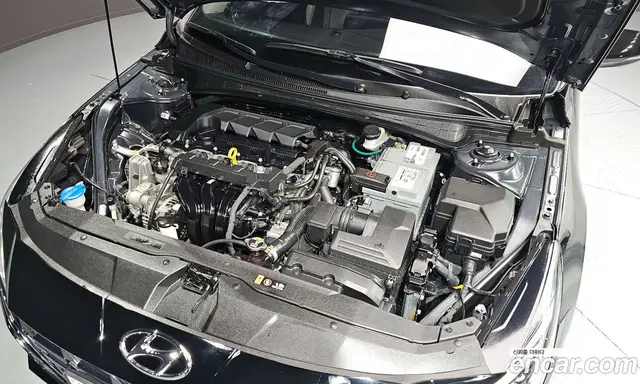 Hyundai Avante 2020 1.6 автомат (гидро), миниатюра 6