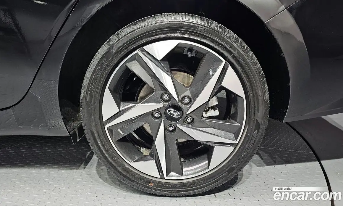 Hyundai Avante 2020 1.6 автомат (гидро), фото 7