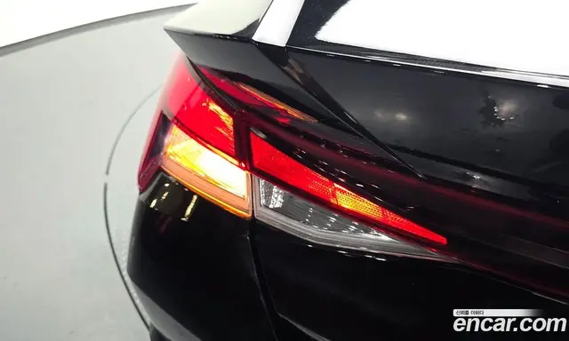 Hyundai Avante 2020 1.6 автомат (гидро), миниатюра 9 Hyundai Avante 2020 1.6 автомат (гидро), миниатюра 9