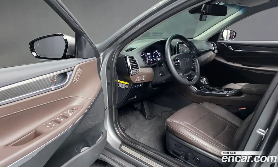 Hyundai Grandeur 2017 2.4 автомат (гидро), фото 13