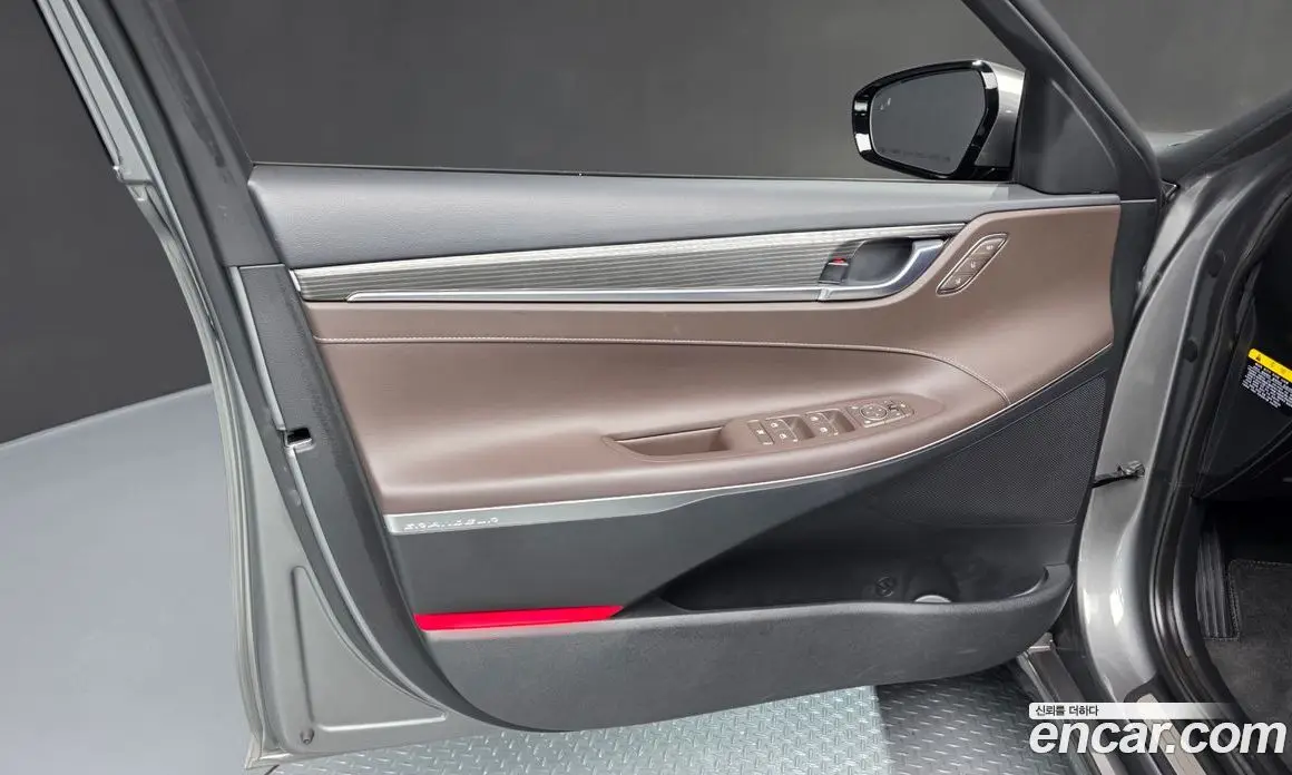 Hyundai Grandeur 2017 2.4 автомат (гидро), фото 14