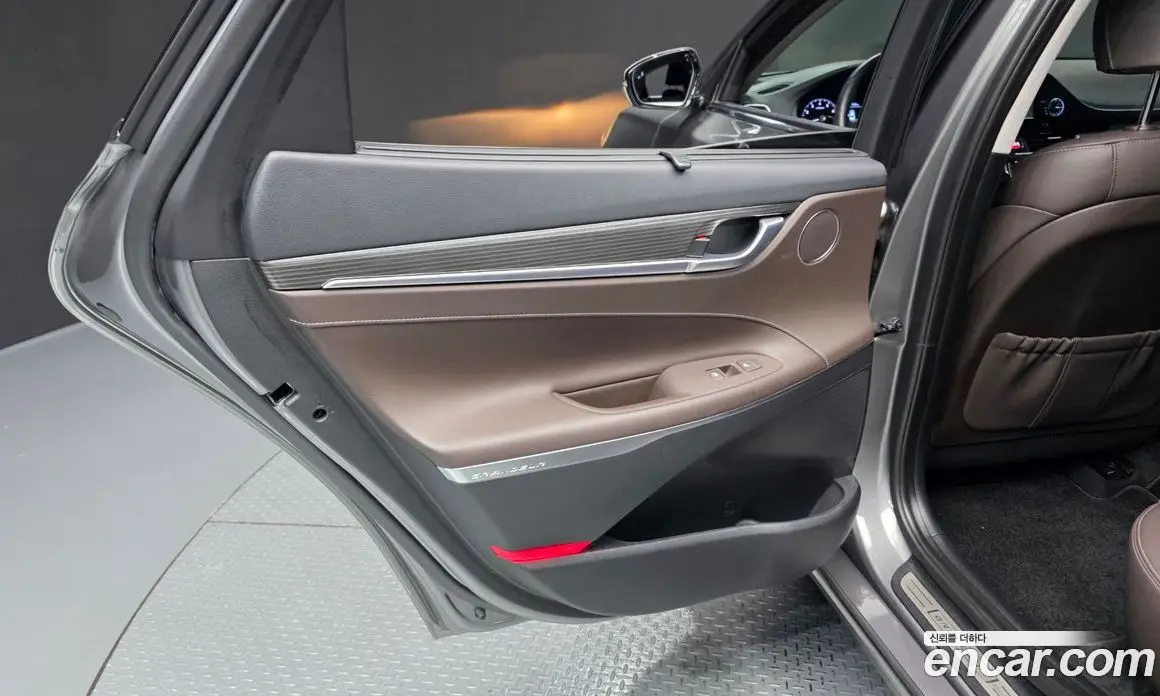 Hyundai Grandeur 2017 2.4 автомат (гидро), фото 15