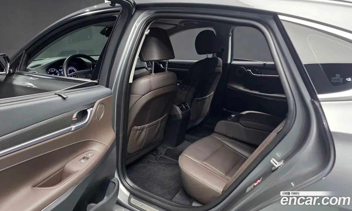 Hyundai Grandeur 2017 2.4 автомат (гидро), фото 16