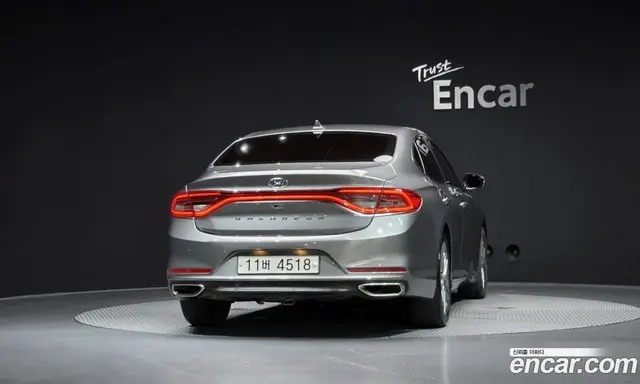Hyundai Grandeur 2017 2.4 автомат (гидро), миниатюра 4