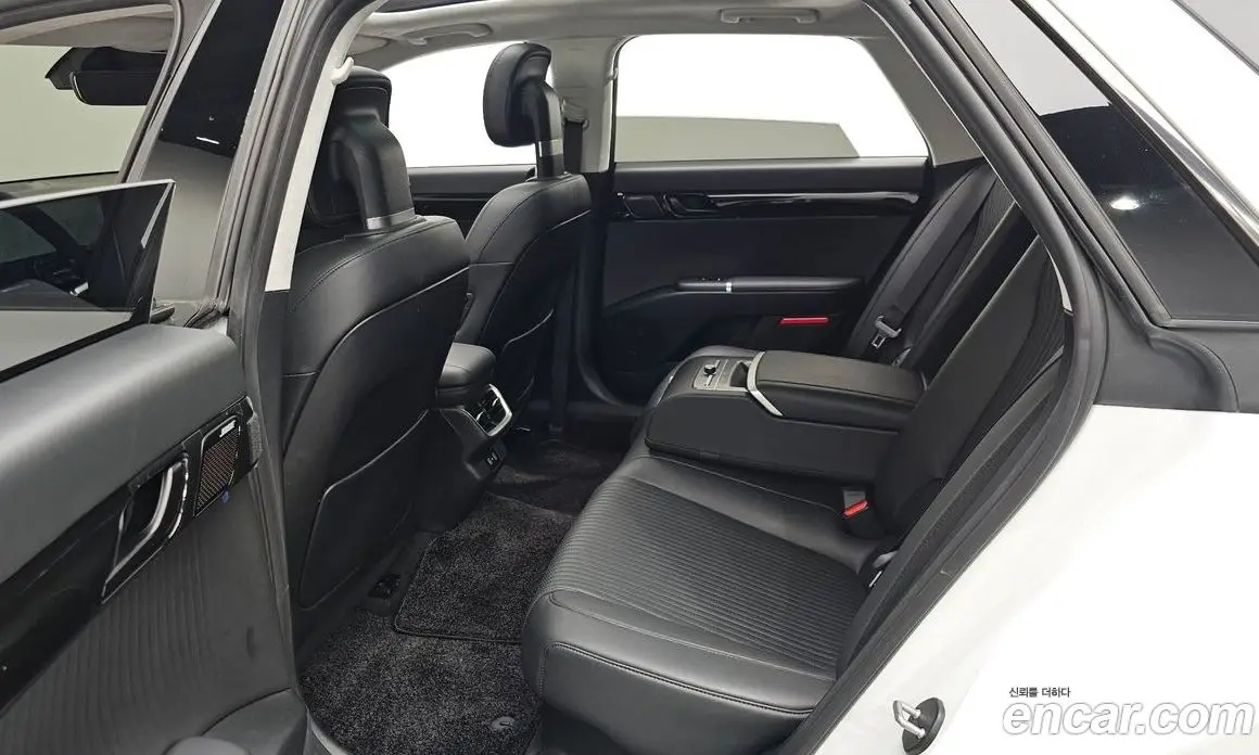 Hyundai Grandeur 2023 1.6 автомат (гидро), фото 16